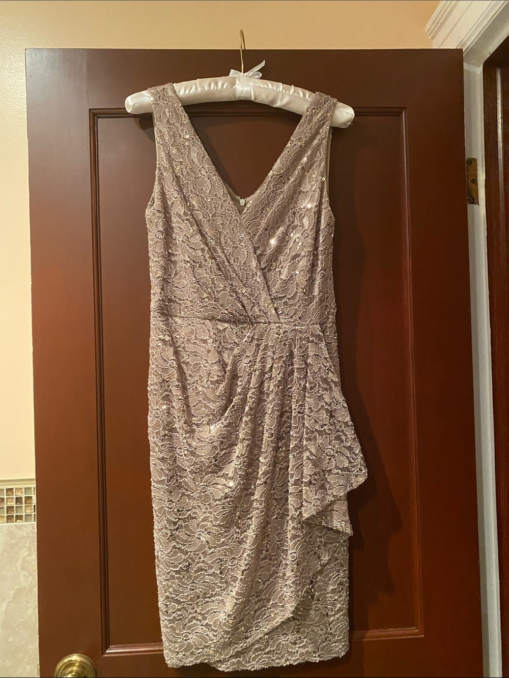 TAUPE Cocktail V Neck Sequined Dress Sz 6 Lined by Ursula of Switzerland